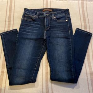 Joe’s jeans “the honey curvy” size 26